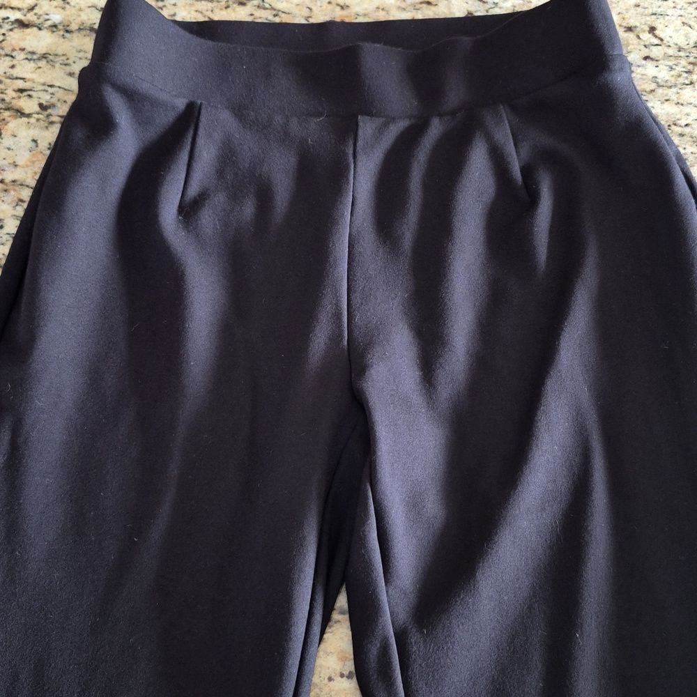 DKNY Pull Up Stretch Pants - Picture 9 of 14